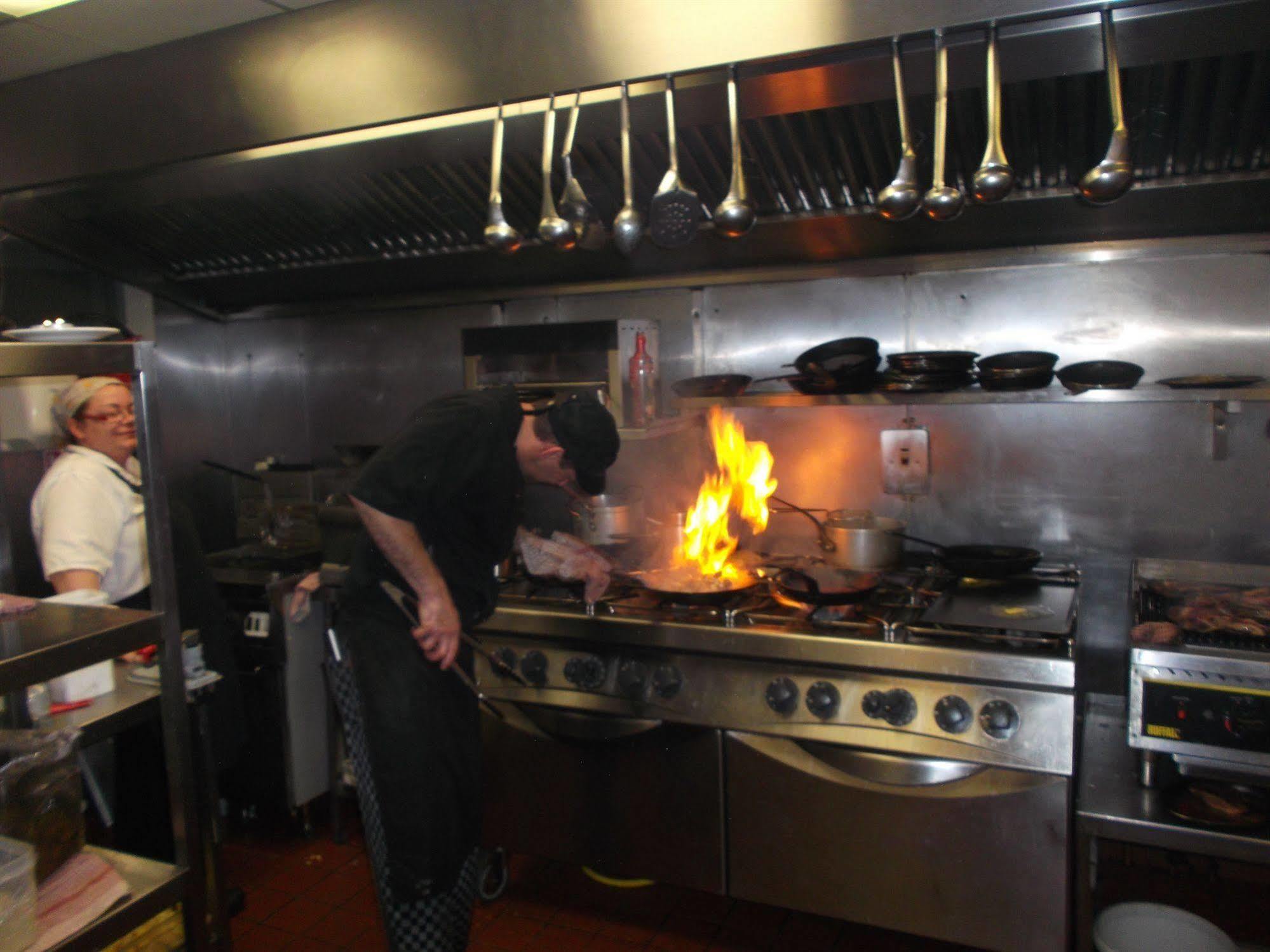 Dalys Inn Donore  Kültér fotó