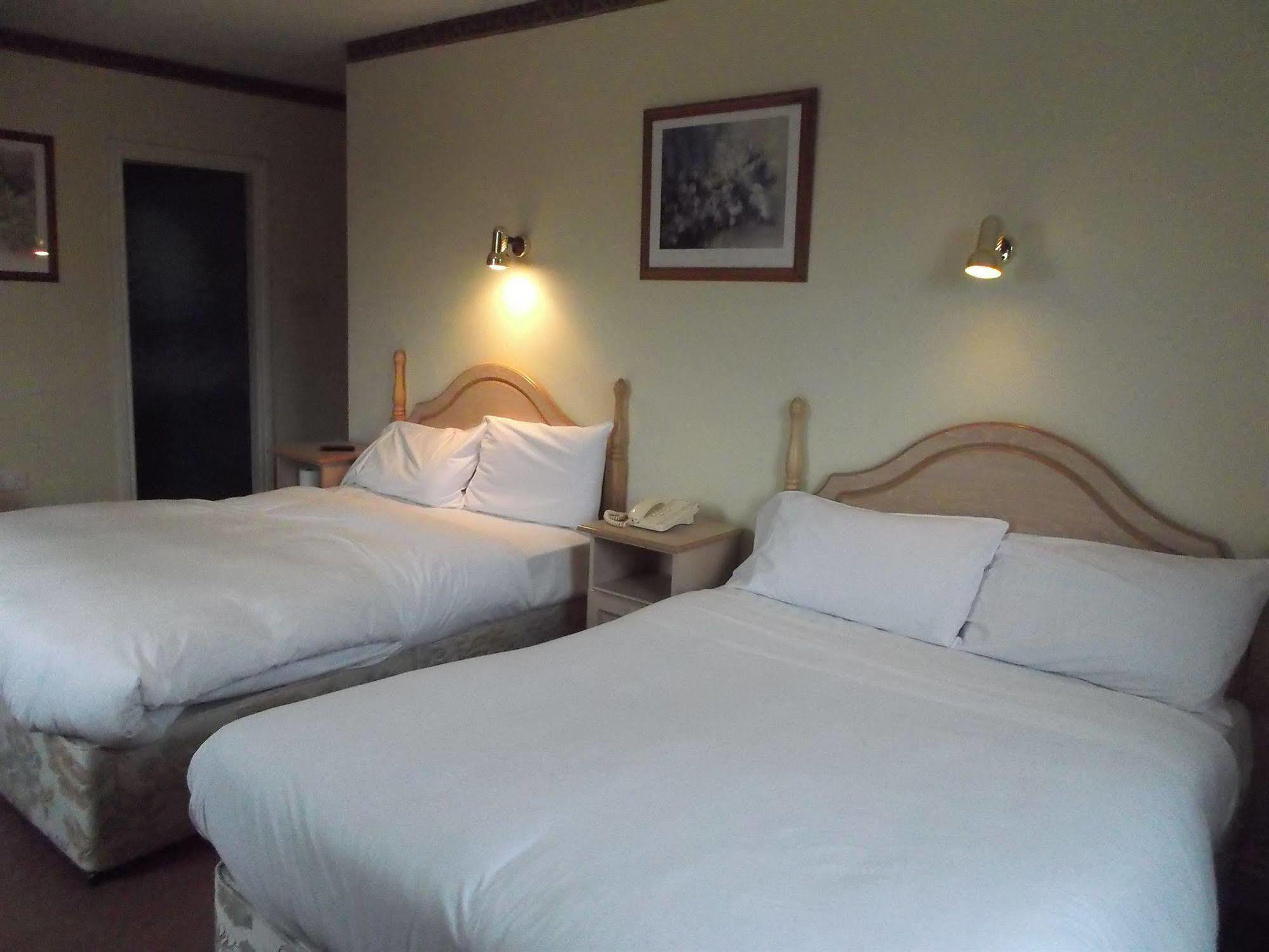 Dalys Inn Donore  Kültér fotó