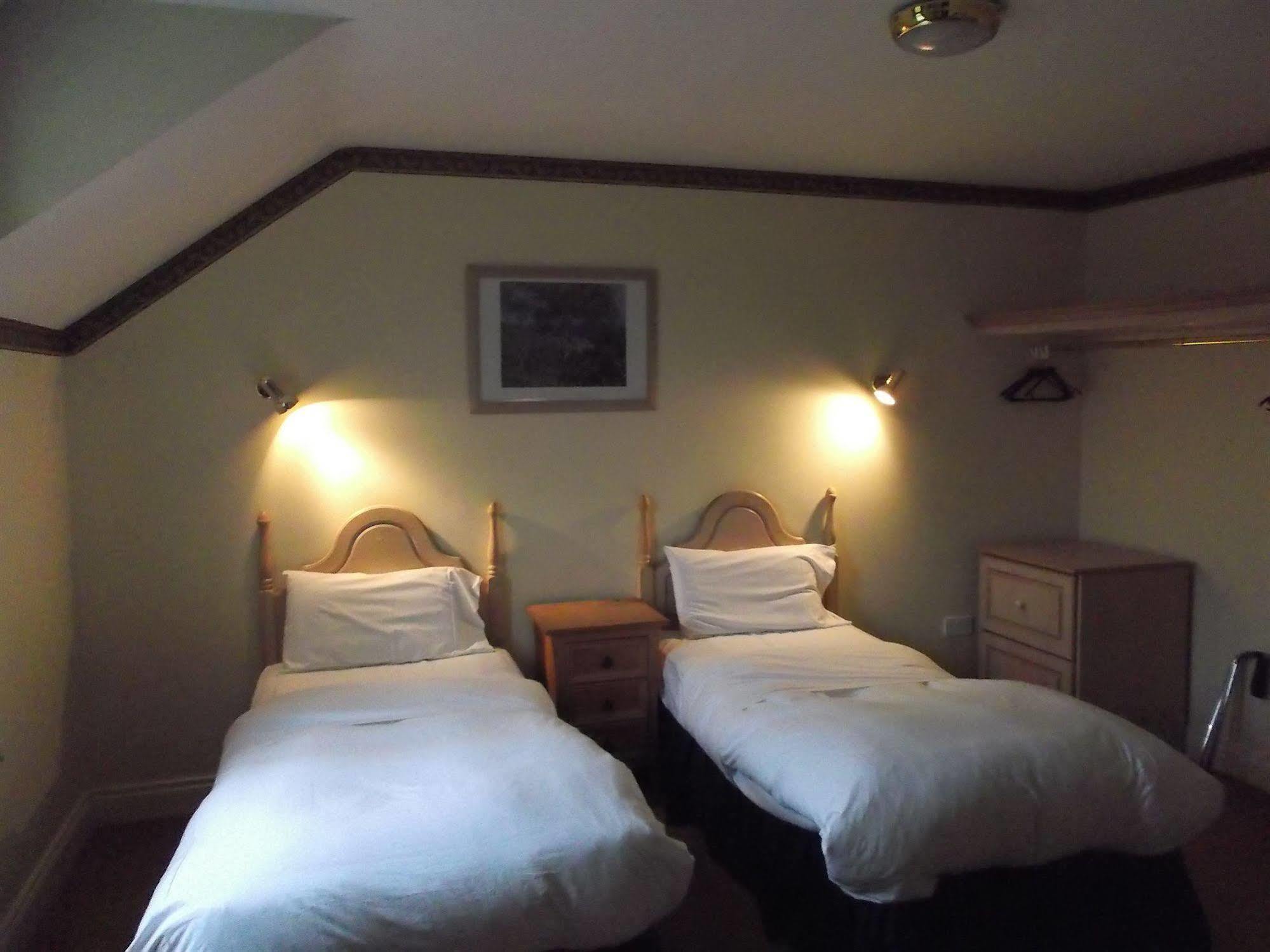 Dalys Inn Donore  Kültér fotó